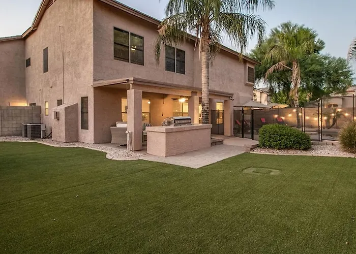Massive 5 Bdrm Getaway Wpool Hot Tub Game Gilbert