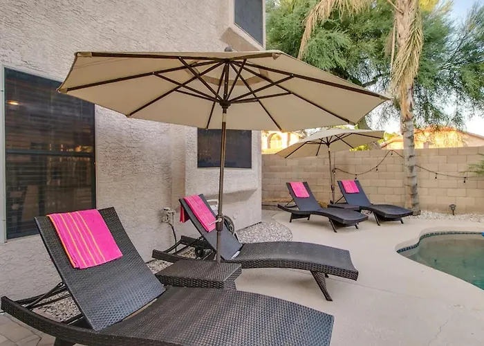 Massive 5 Bdrm Getaway Wpool Hot Tub Game *