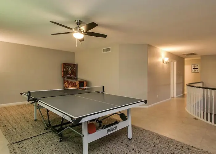 Massive 5 Bdrm Getaway Wpool Hot Tub Game Gilbert