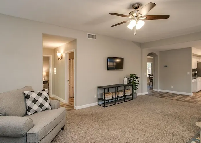 Massive 5 Bdrm Getaway Wpool Hot Tub Game Gilbert