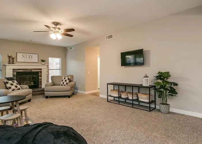 Massive 5 Bdrm Getaway Wpool Hot Tub Game Gilbert